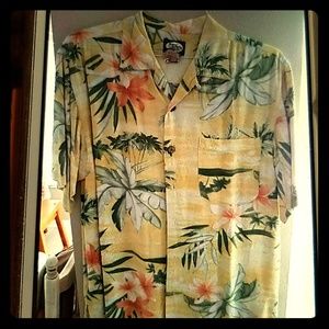 Vintage Tommy Bahama Hawaiian small